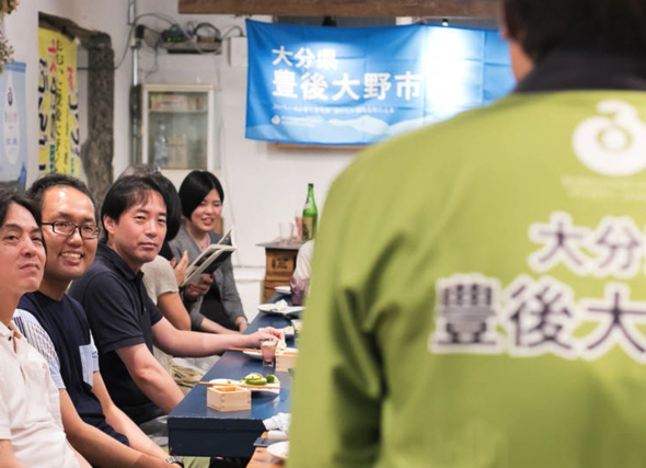 大分の職員が東京に出向きごはん会を実施。生産者も直接足を運び、参加者に豊後の魅力を話す場になりました