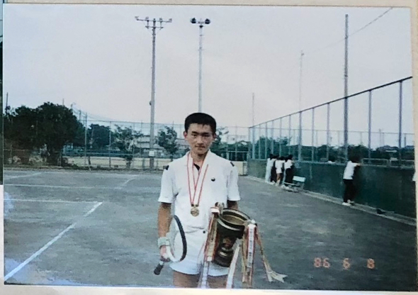 広和さんは軟式テニスで静岡県大会で優勝。インターハイ経験もある